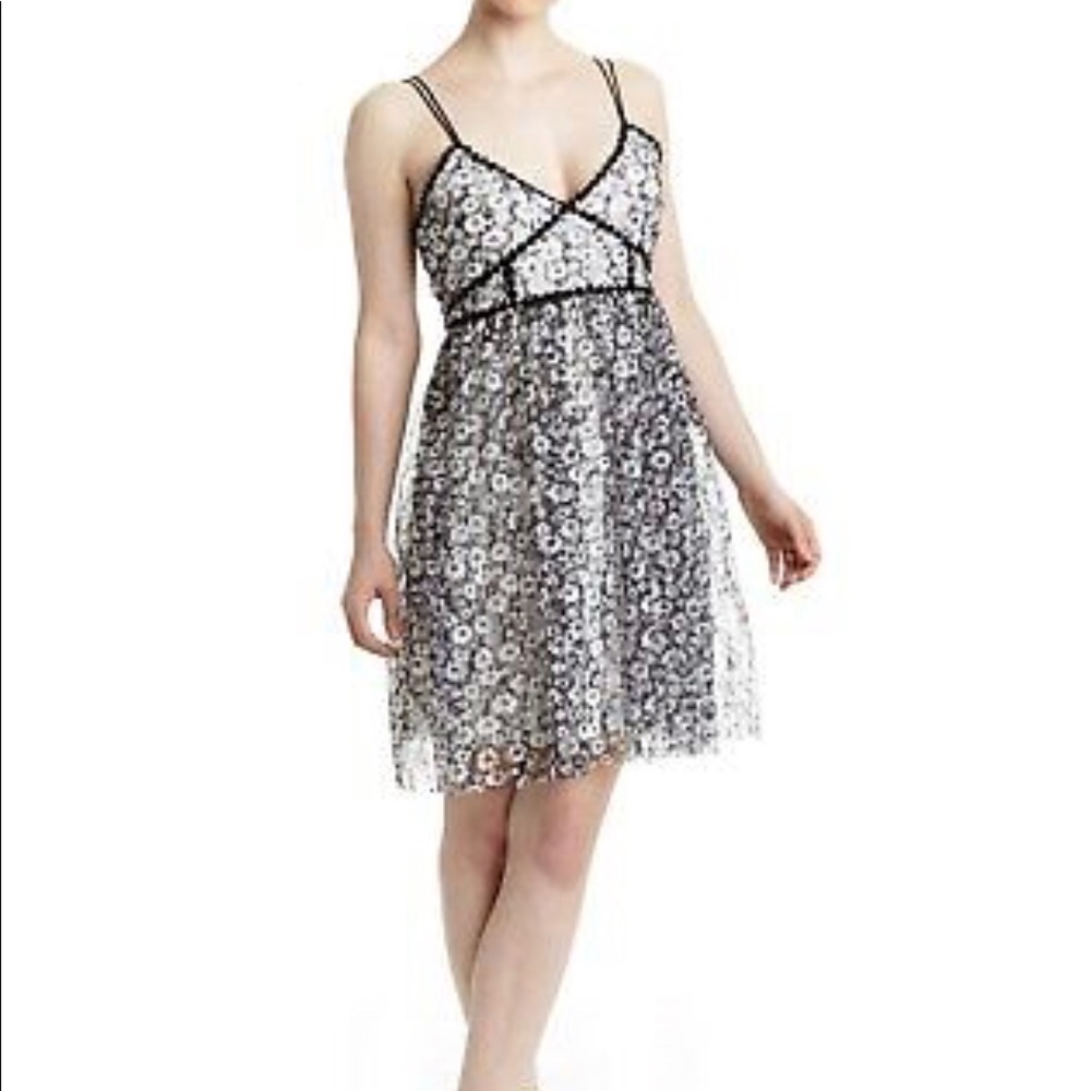 NEW Romeo & Juliet Lace Floral Baby Doll Dress